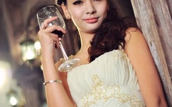 美女裸身无内衣图片全部露出